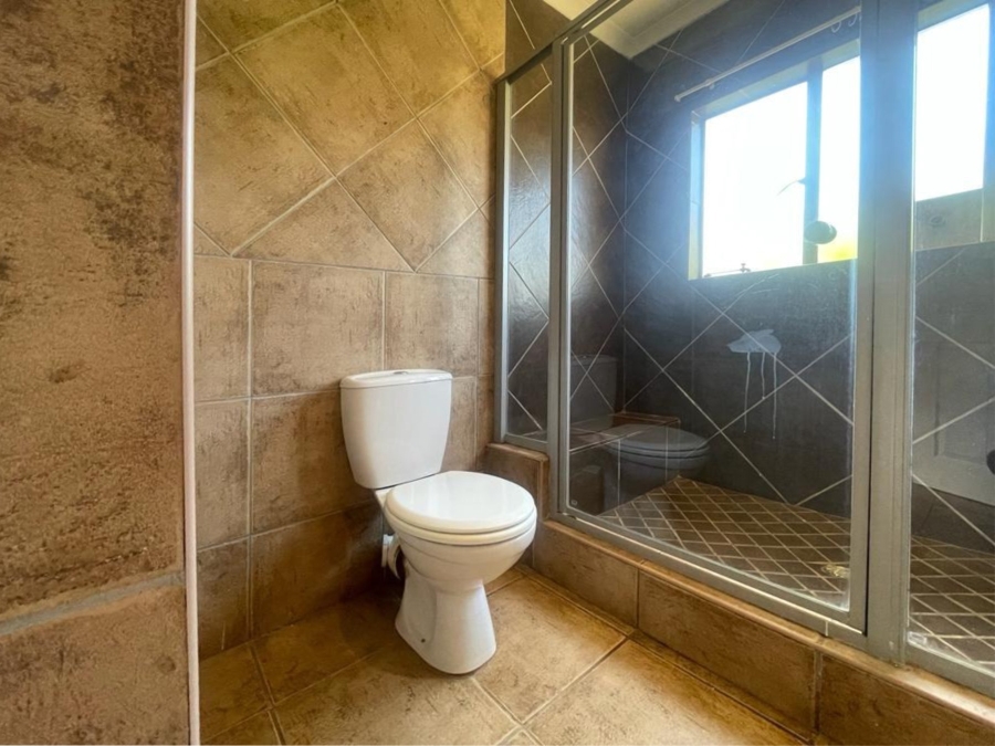 To Let 3 Bedroom Property for Rent in Melodie North West